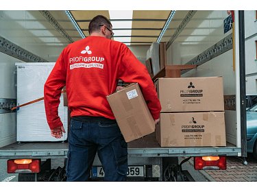 Stěhování svépomocí nebo od stěhováků?