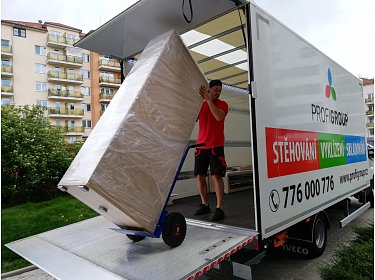 Stěhování s montáží nábytku